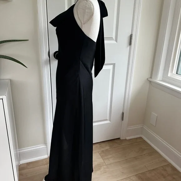 Cushnie Sleek Black Backless Dress - Picture 3 of 7